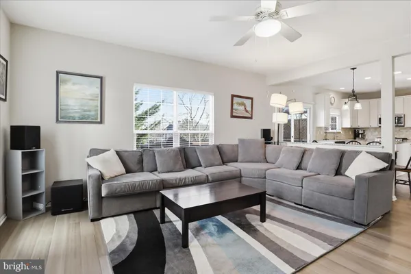 $989,000 | 21172 Sundial Court, Broadlands, VA 20148