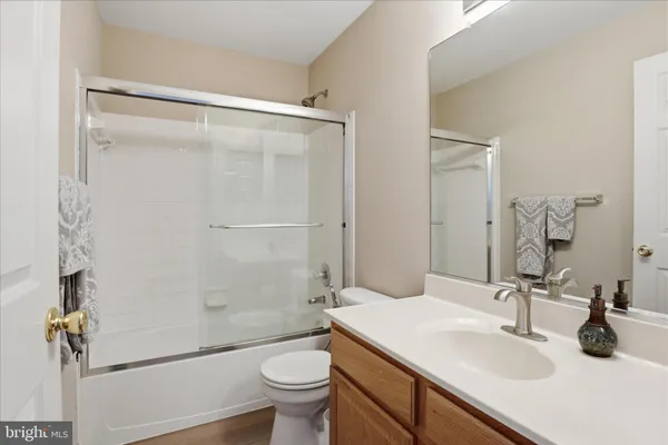 $989,000 | 21172 Sundial Court, Broadlands, VA 20148