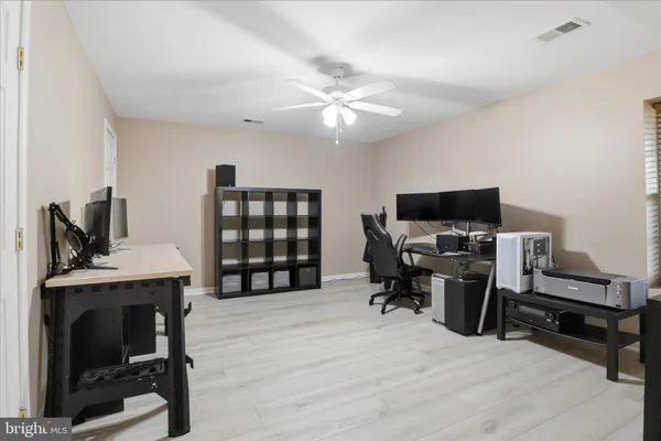 $989,000 | 21172 Sundial Court, Broadlands, VA 20148