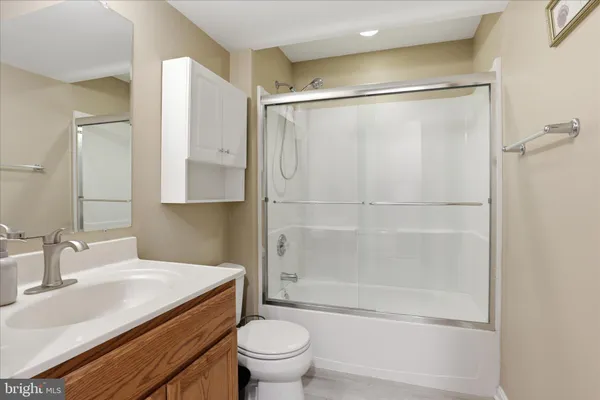 $989,000 | 21172 Sundial Court, Broadlands, VA 20148