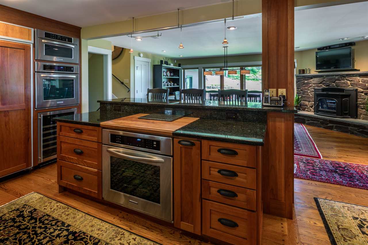 473 Bouchard Road Stowe, VT 05672 - Photo 11 of 40 Gallery Image 11