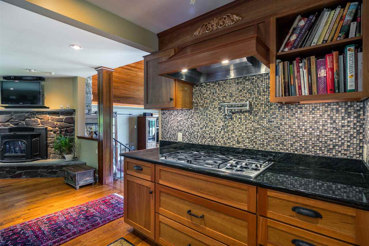 473 Bouchard Road Stowe, VT 05672 - Photo 13 of 40 Gallery Image 13