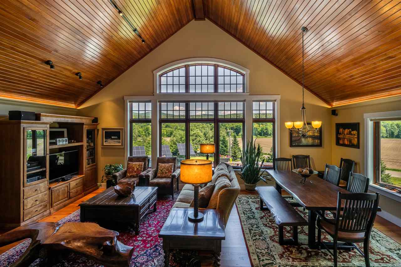 473 Bouchard Road Stowe, VT 05672 - Photo 3 of 40 Gallery Image 3