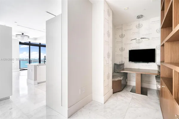 $12,000 | 460 Northeast 28th Street, Unit 4104, Miami, FL 33137
