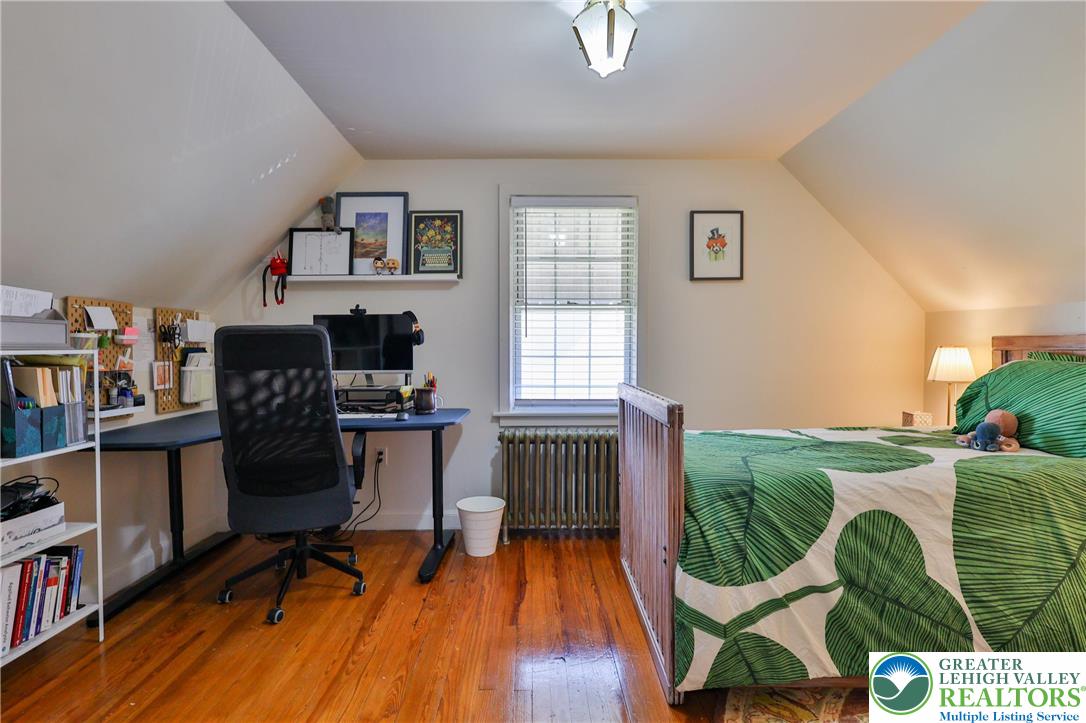 851 Media Street Bethlehem, PA 18017 - Photo 18 of 22 a living room with furniture and a wooden floor