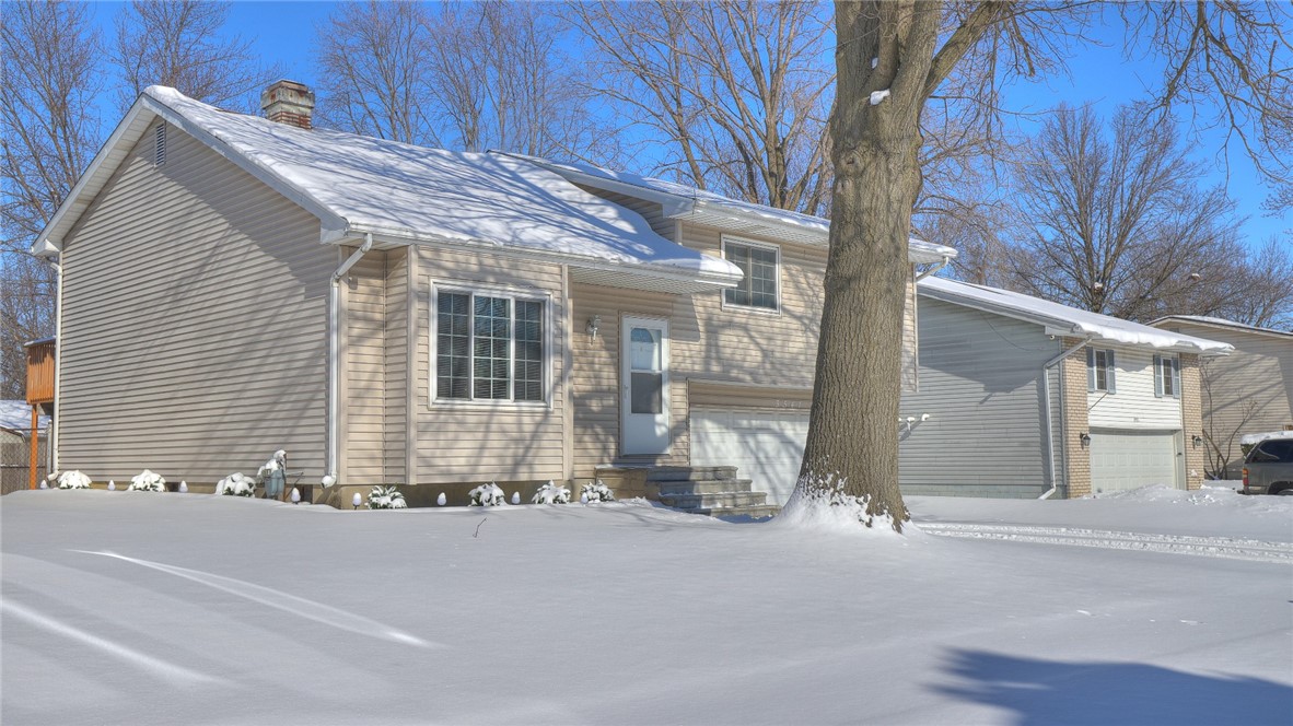 3541 Plover Drive Decatur, IL 62526 - Photo 3 of 26 Gallery Image 3