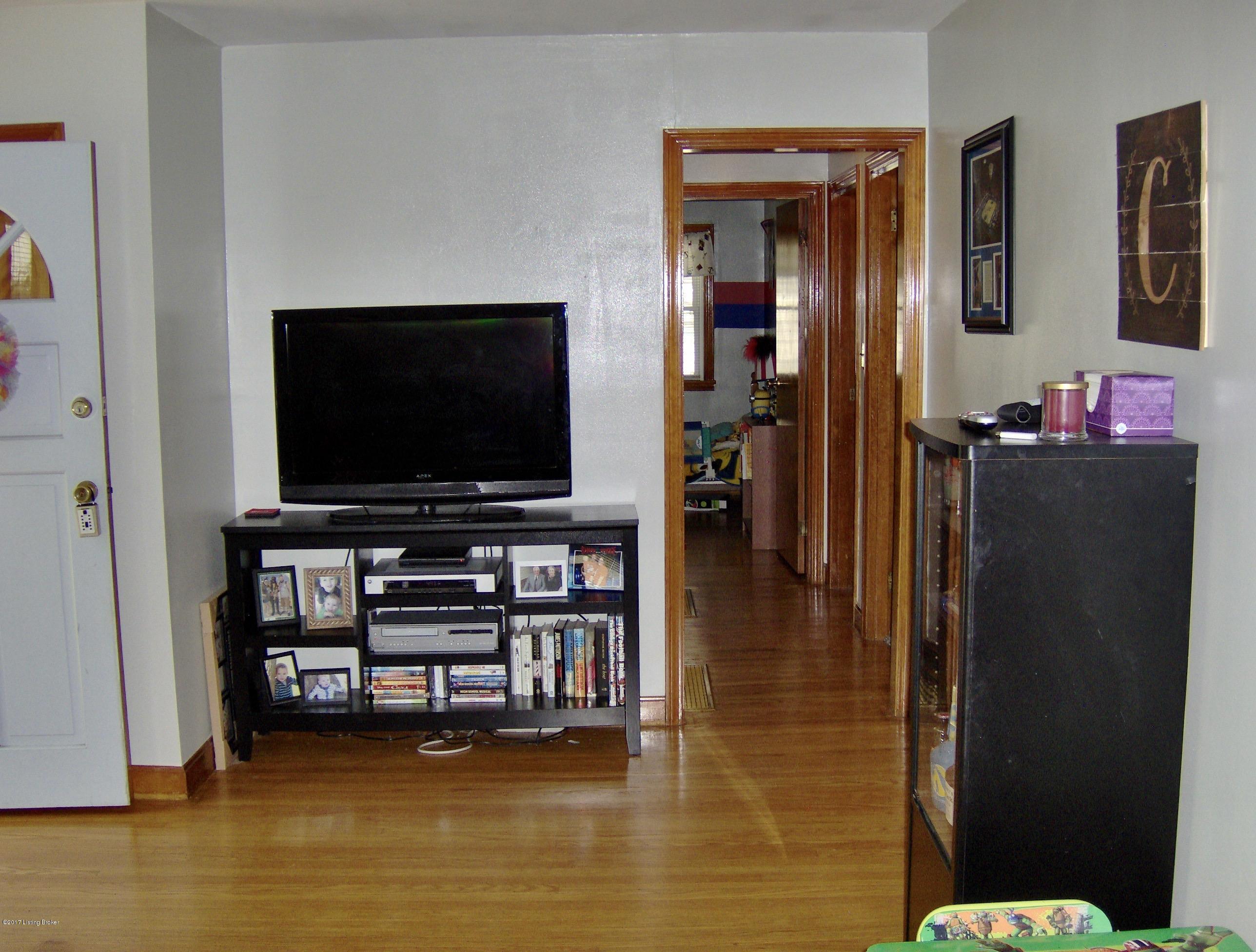 2807 Rio Rita Avenue Louisville, KY 40220 - Photo 5 of 18 HPIM0901