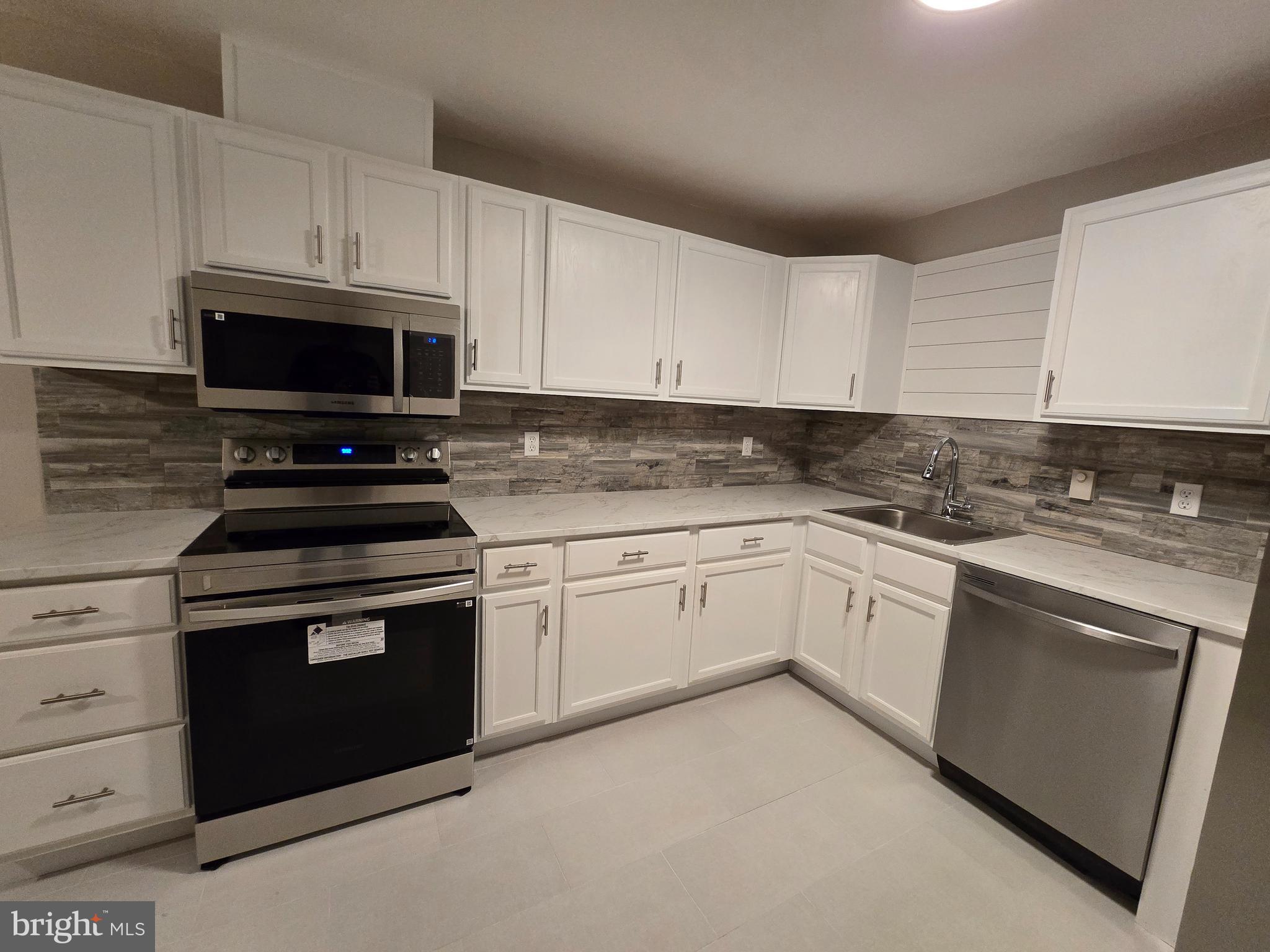 4304 Calvert Circle Frederick, MD 21703 - Photo 11 of 77