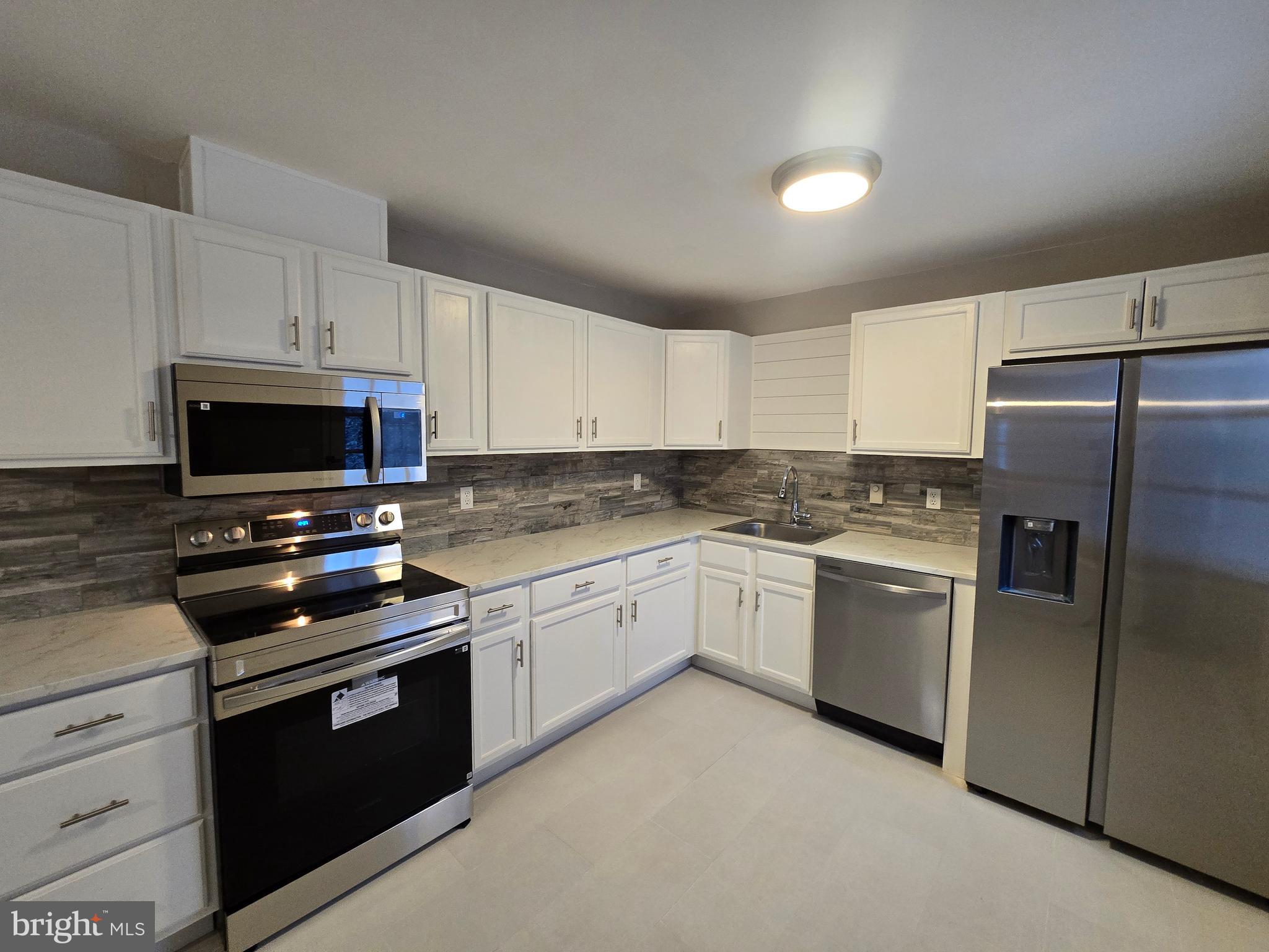 4304 Calvert Circle Frederick, MD 21703 - Photo 13 of 77