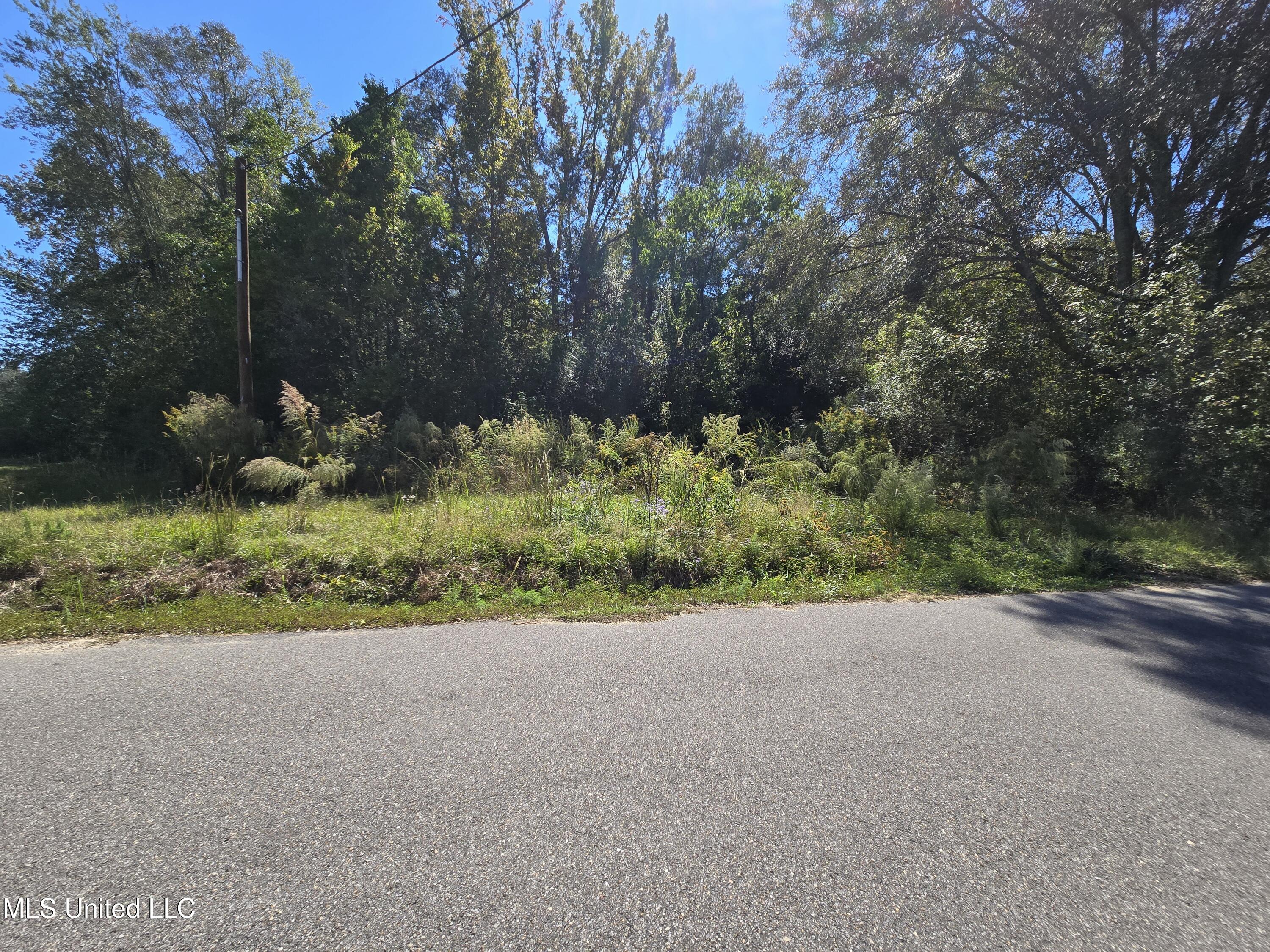 7 G Morgan Road Laurel, MS 39443 - Photo 12 of 13 20251016_130420