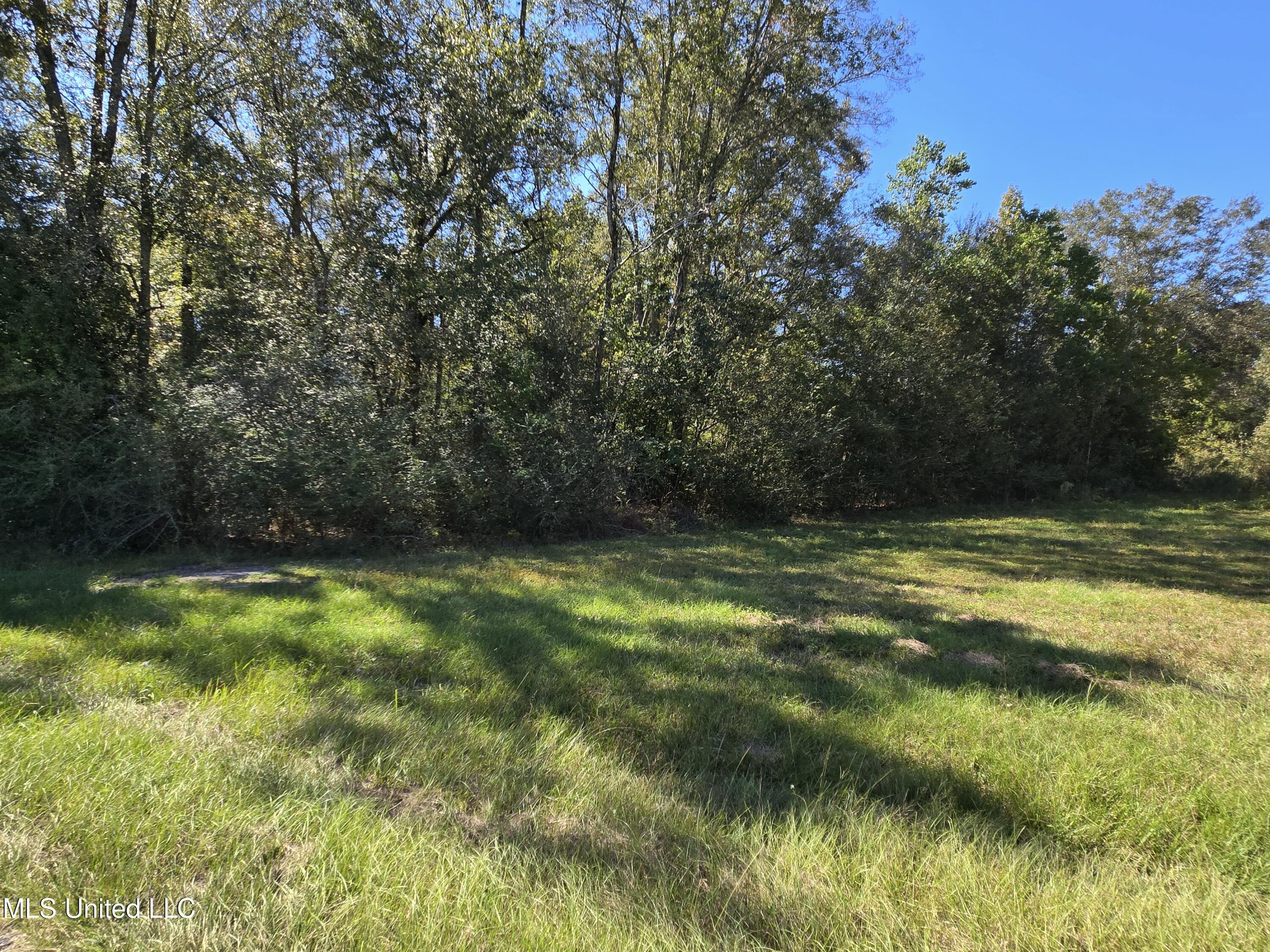 7 G Morgan Road Laurel, MS 39443 - Photo 3 of 13 20251016_130635