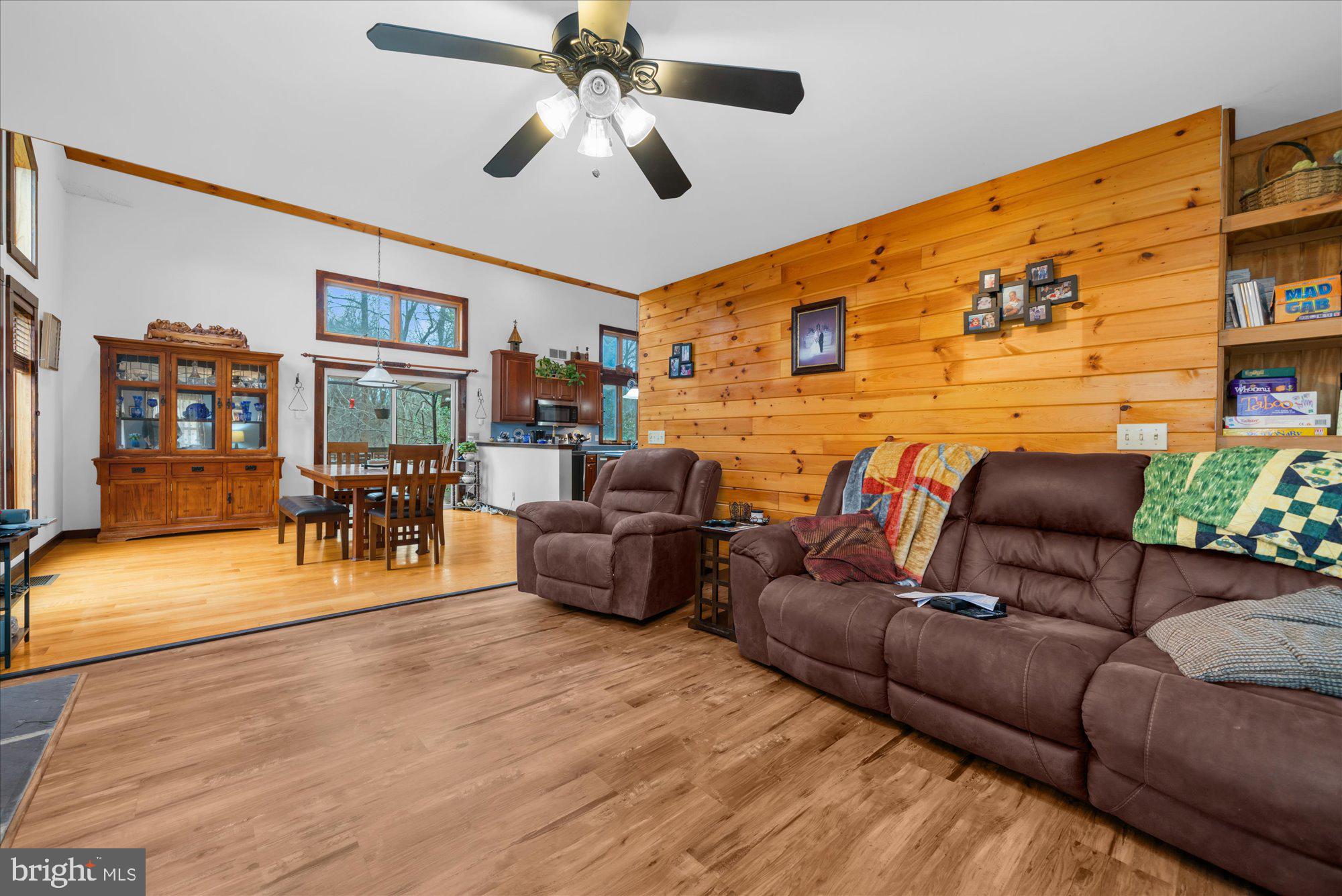 28 Highview Lane Mertztown, PA 19539 - Photo 17 of 57 a living room with furniture and wooden floor
