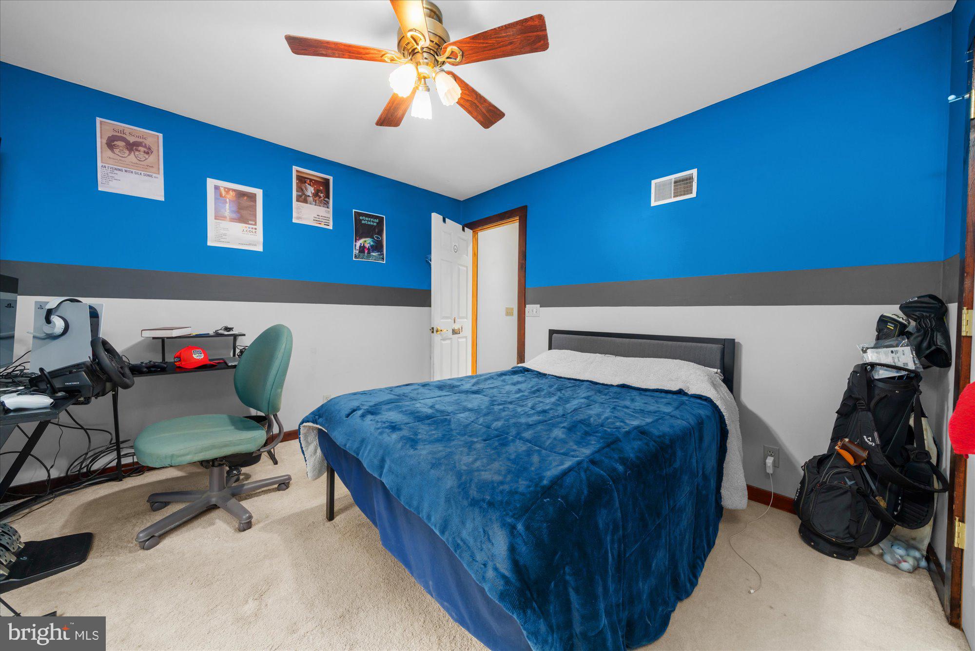 28 Highview Lane Mertztown, PA 19539 - Photo 23 of 57 a bedroom with a bed and cabinets