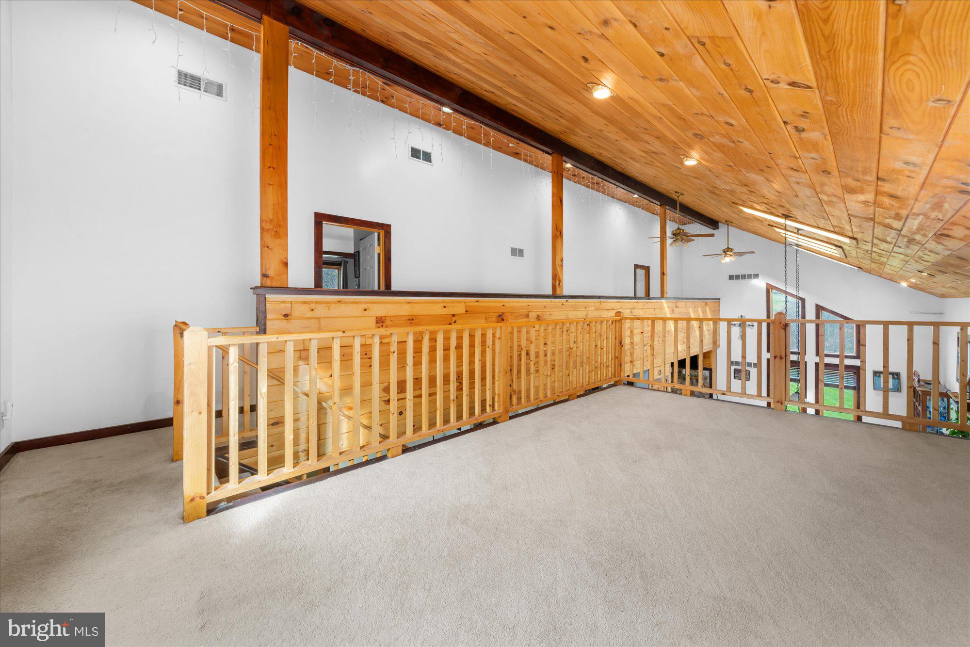 28 Highview Lane Mertztown, PA 19539 - Photo 25 of 57 a view of a porch