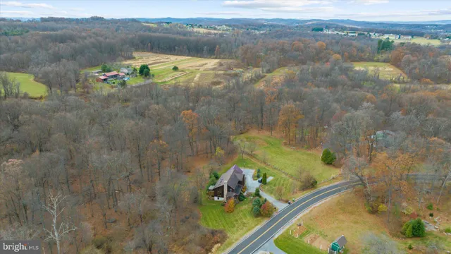 $650,000 | 28 Highview Lane, Mertztown, PA 19539