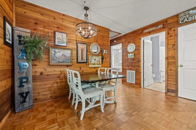 $299,999 | 237 Hickory Ridge, Mountain Rest, SC 29664