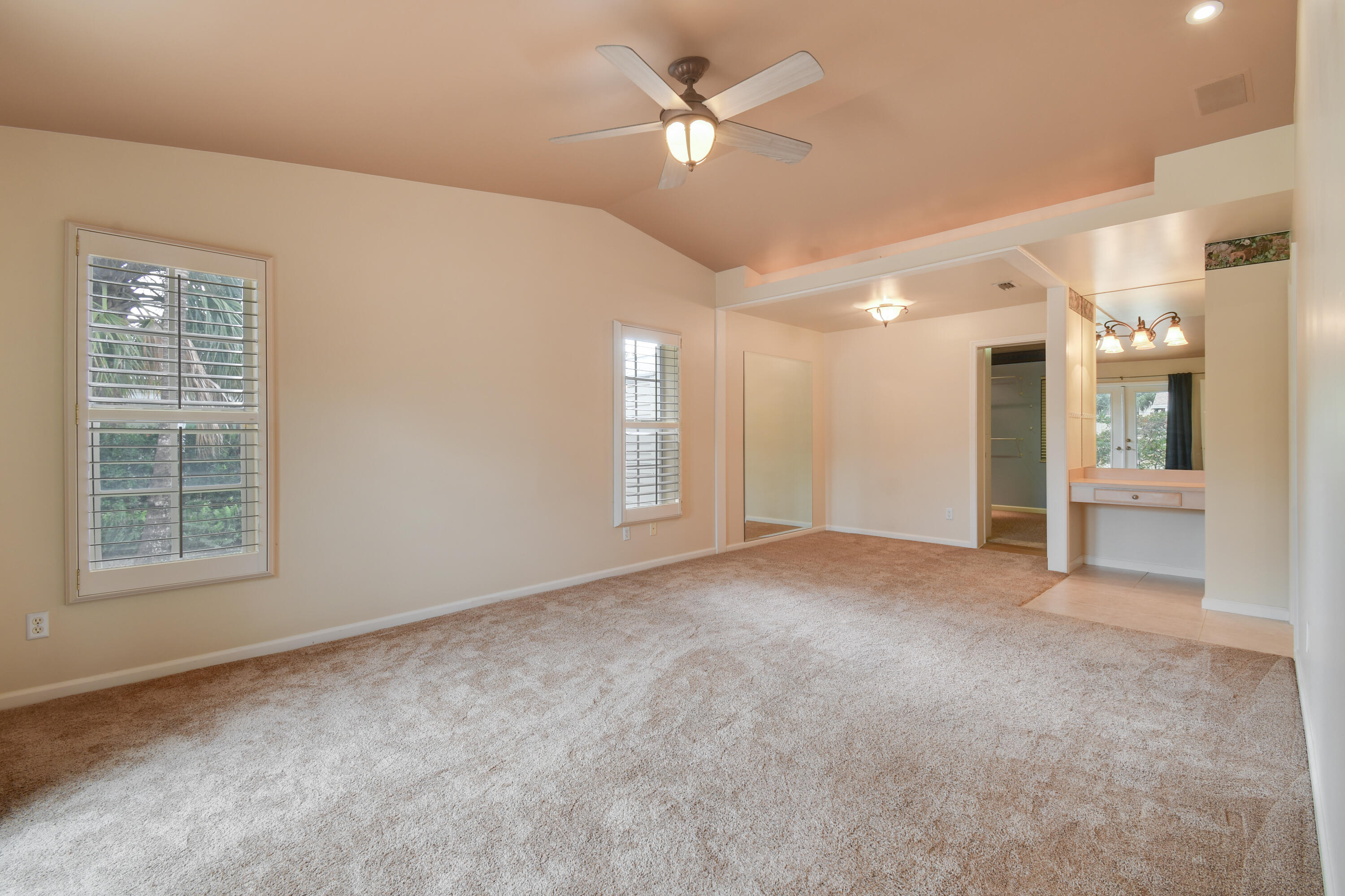122 Pineview Road Jupiter, FL 33469 - Photo 12 of 37 Master Bedroom
