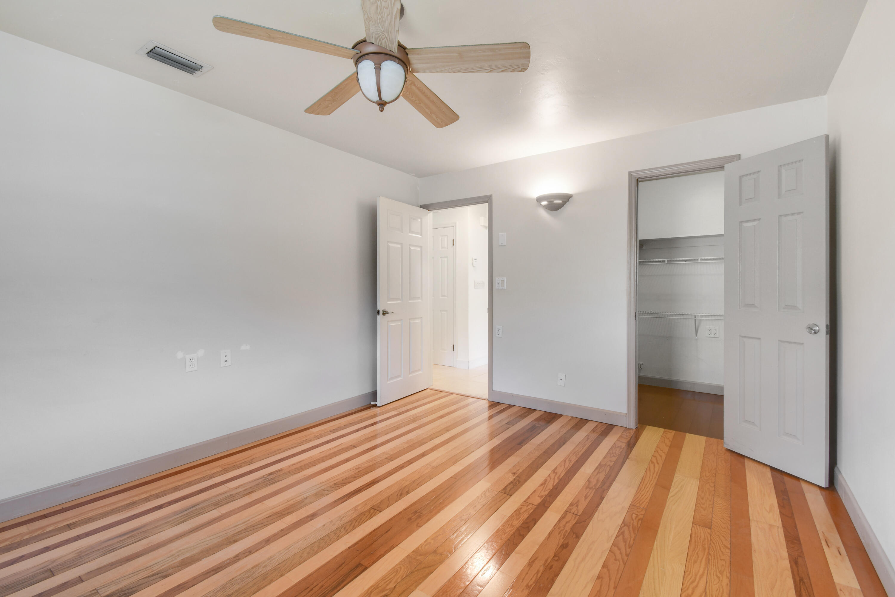 122 Pineview Road Jupiter, FL 33469 - Photo 21 of 37 2nd Bedroom