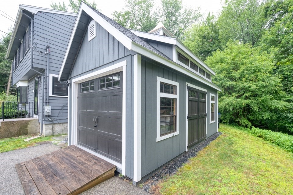 25 Foxtail Road Hanover, MA 02339 - Photo 2 of 23