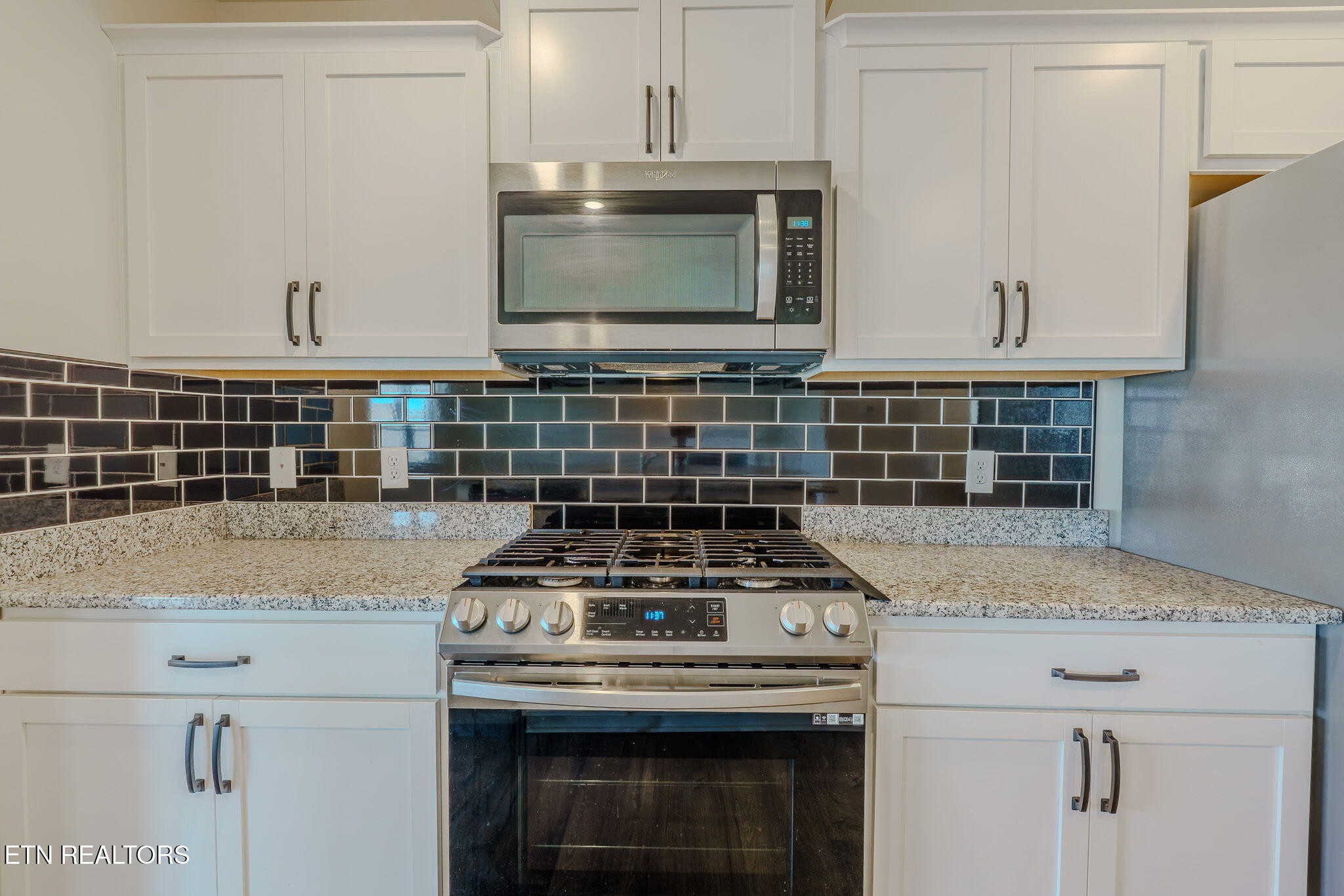 2540 Lucille Lane Talbott, TN 37877 - Photo 16 of 36