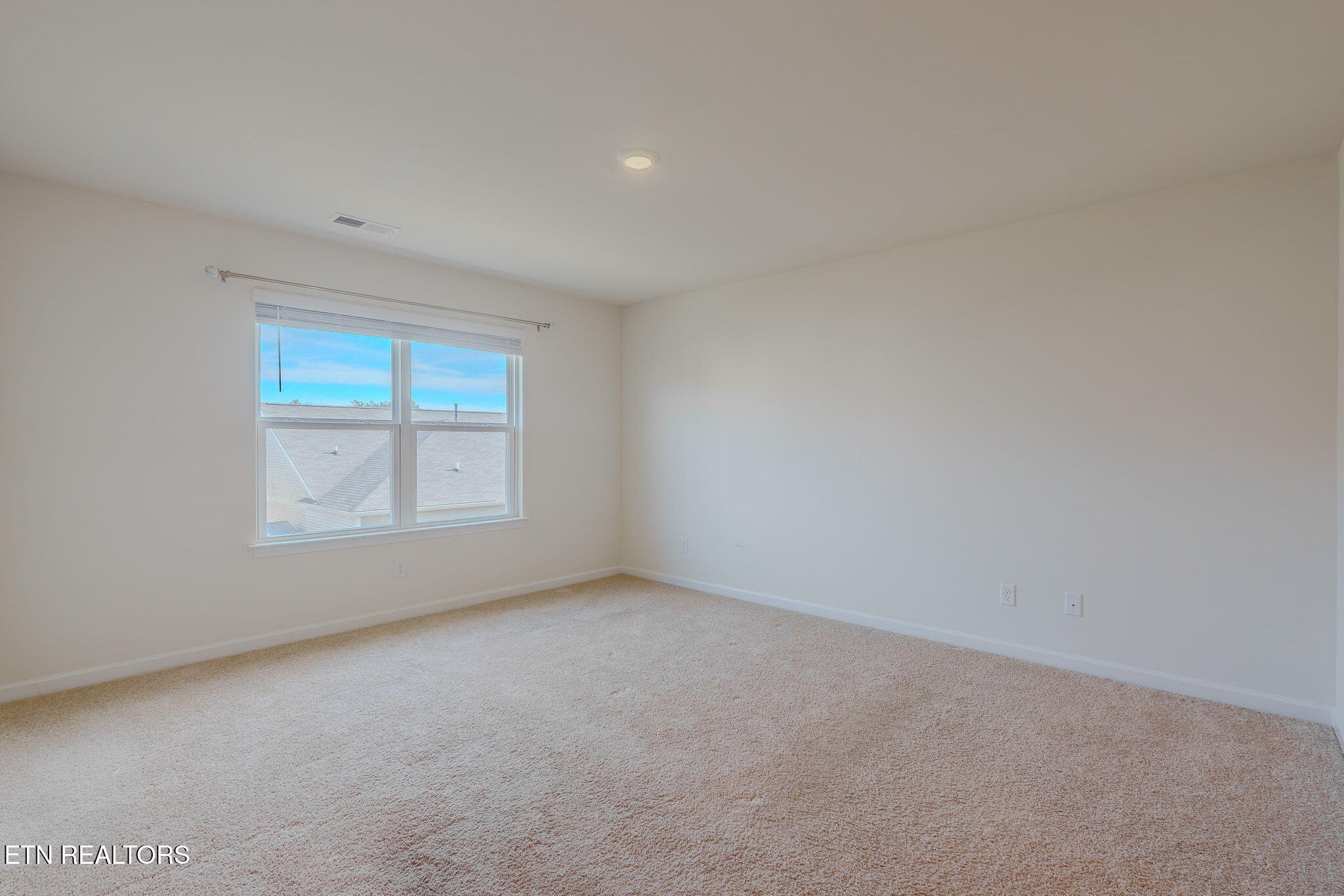 2540 Lucille Lane Talbott, TN 37877 - Photo 17 of 36