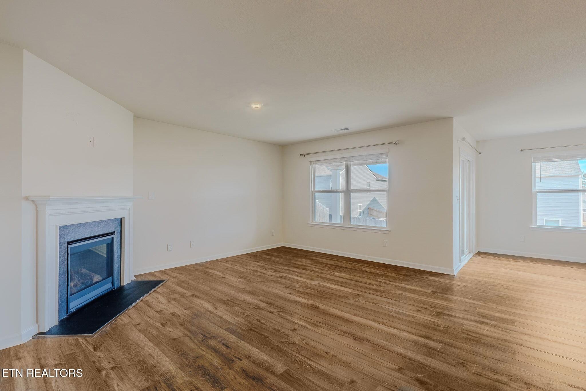 2540 Lucille Lane Talbott, TN 37877 - Photo 5 of 36