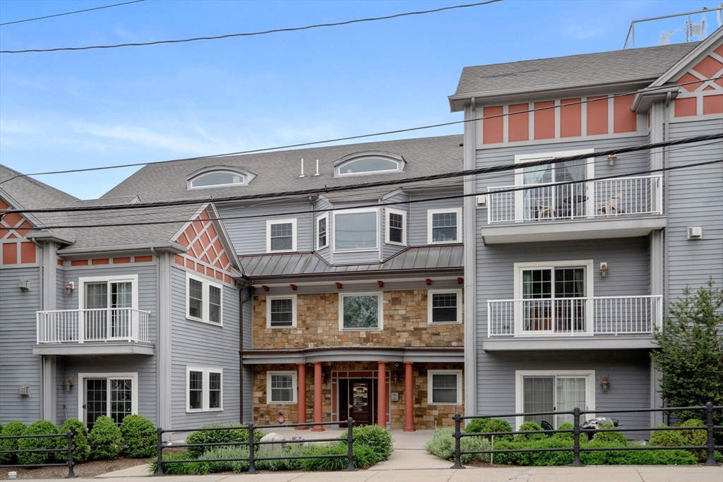 224 Florence Street, Unit 3 Boston, MA 02131 - Photo 2 of 30