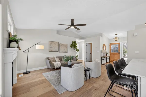 $564,900 | 964 East Cembra Street, Eagle, ID 83616