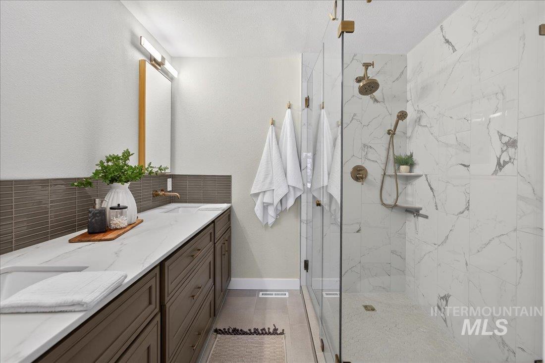 964 East Cembra Street Eagle, ID 83616 - Photo 18 of 32