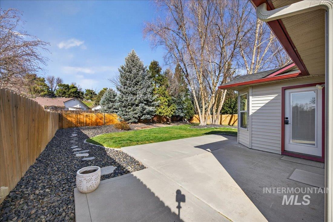 964 East Cembra Street Eagle, ID 83616 - Photo 23 of 32