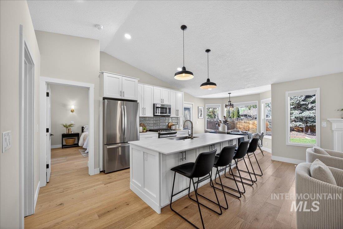 964 East Cembra Street Eagle, ID 83616 - Photo 3 of 32