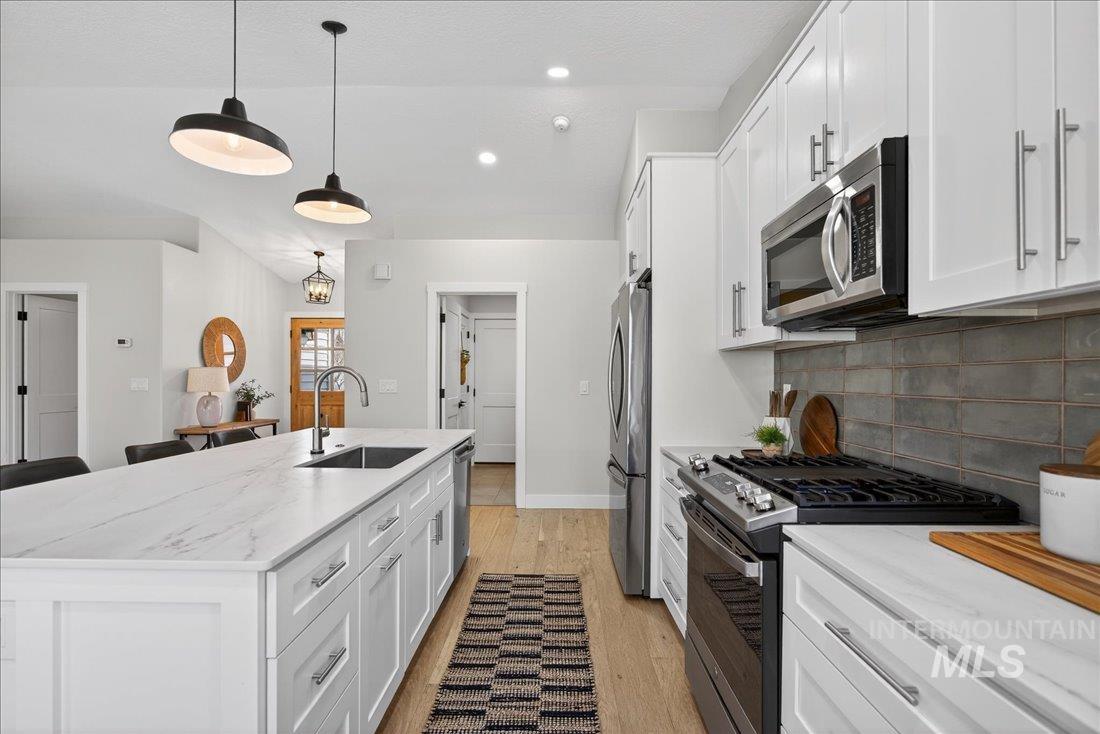 964 East Cembra Street Eagle, ID 83616 - Photo 9 of 32