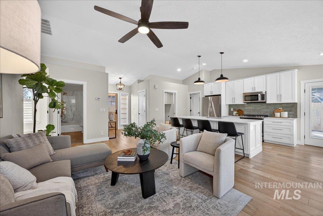 964 East Cembra Street Eagle, ID 83616 - Photo 10 of 32