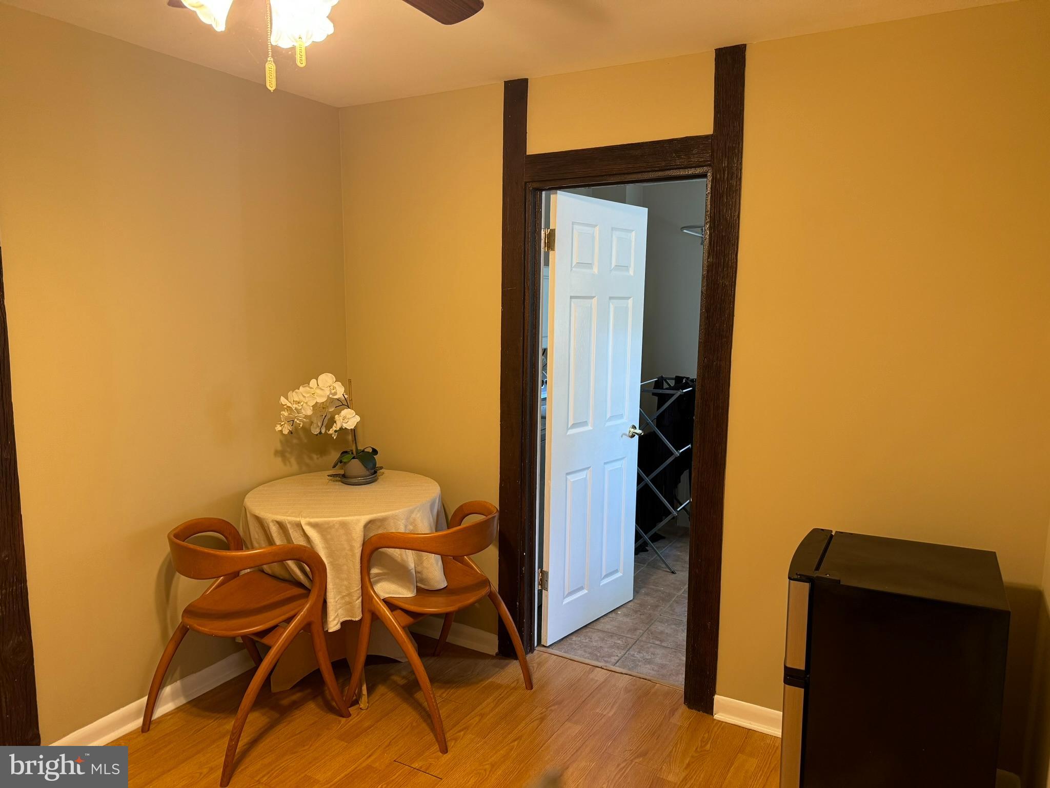 417 Wingate Road Huntingdon Valley, PA 19006 - Photo 13 of 24 Kitchen Eating Area
