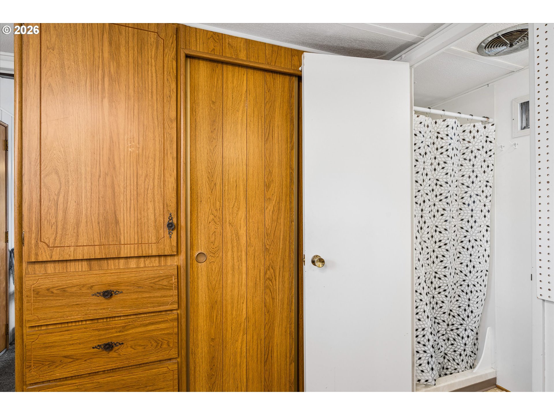 2150 Laura Street, Unit 79 Springfield, OR 97477 - Photo 22 of 34 Bathroom