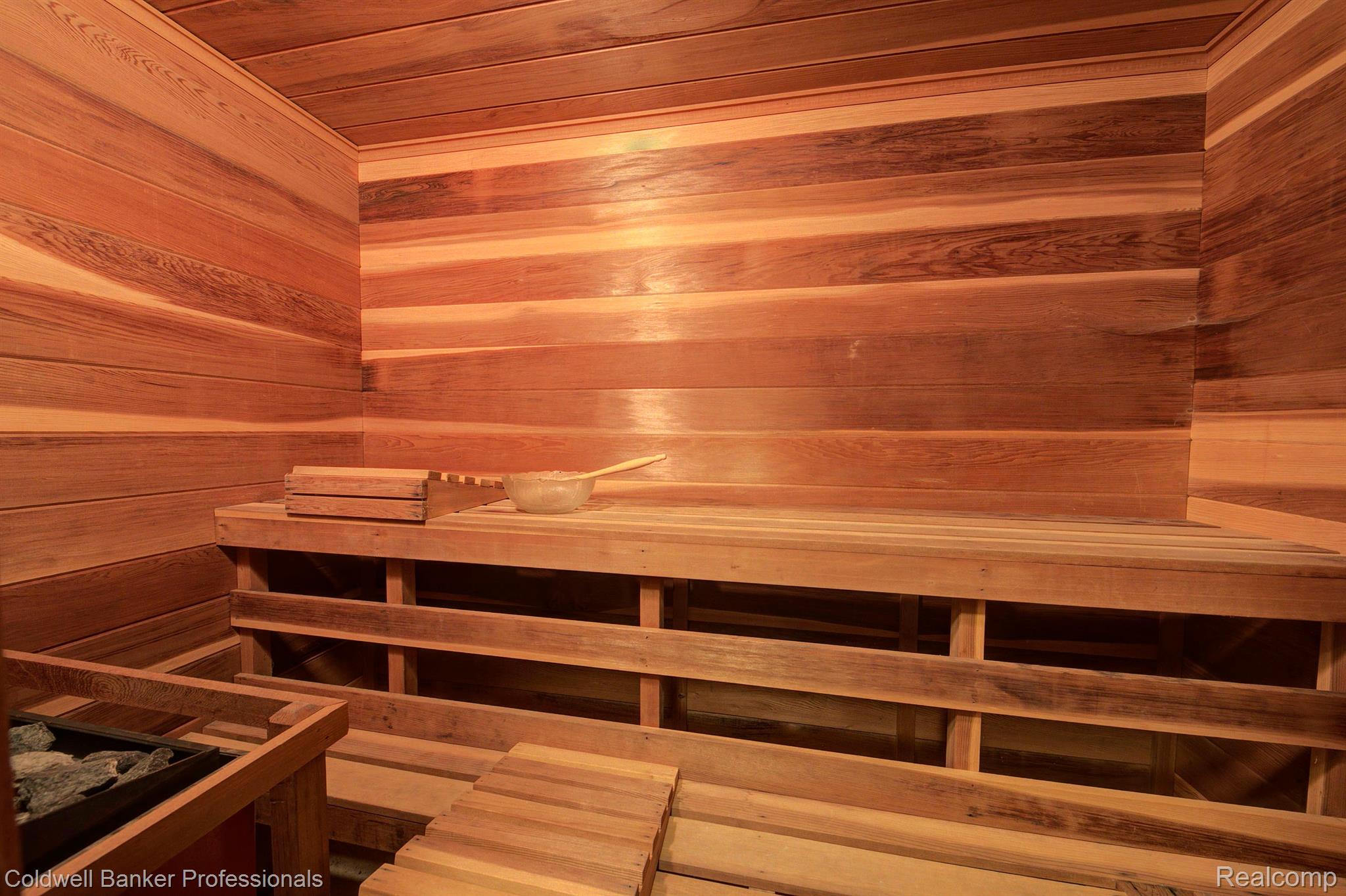 6530 Cranberry Lake Road Clarkston, MI 48348 - Photo 40 of 64 Don't miss the sauna in the lower level bath.