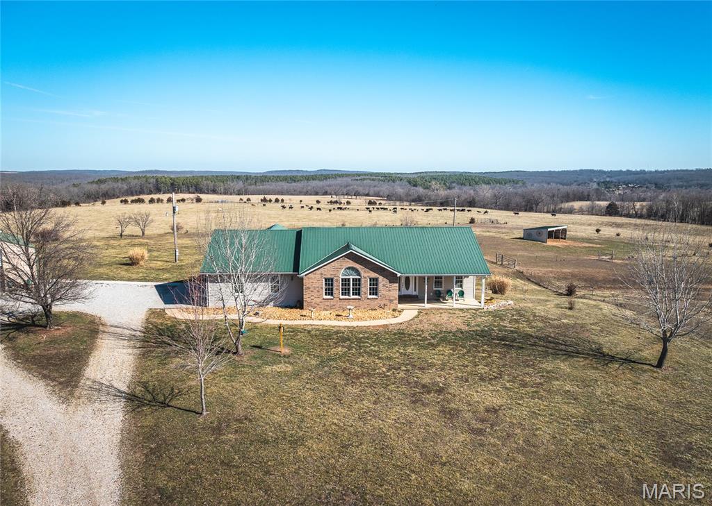 37595 Westgate Road Plato, MO 65552 - Photo 1 of 83