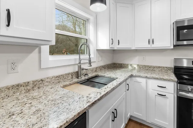 $343,000 | 402 Old State Highway 8, Dunlap, TN 37327