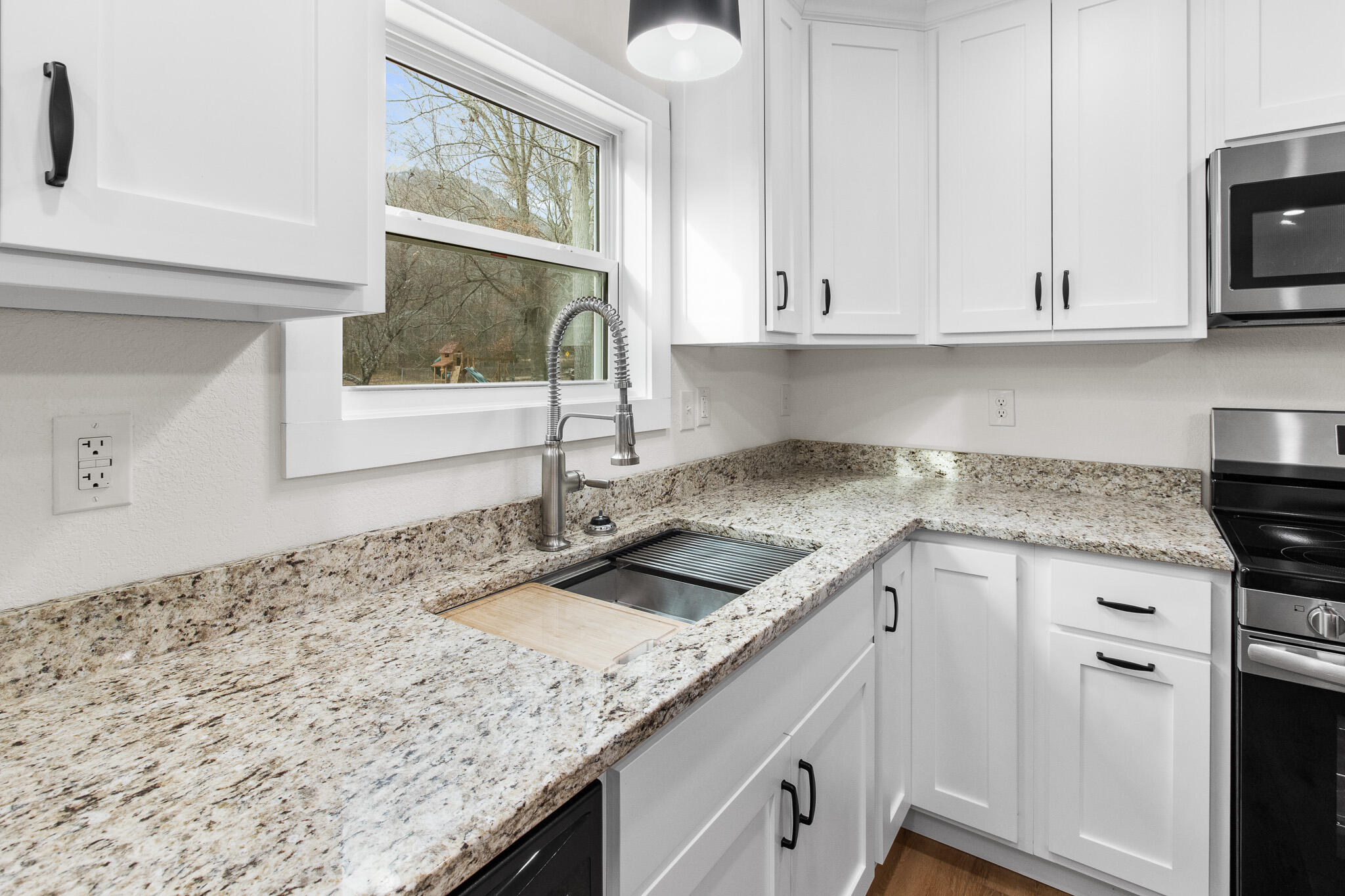 402 Old State Highway 8 Dunlap, TN 37327 - Photo 12 of 38 _MG_0548