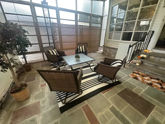 $2,100 | 198 Alsace Street, Unit 1, Manchester, NH 03102