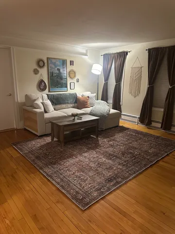 $2,100 | 198 Alsace Street, Unit 1, Manchester, NH 03102