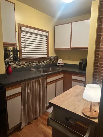 $2,100 | 198 Alsace Street, Unit 1, Manchester, NH 03102
