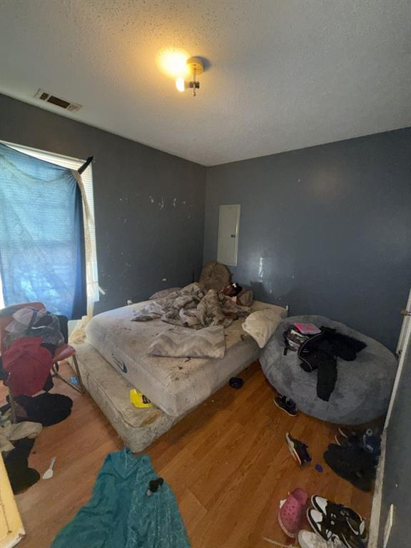 3462 Lawton Road Macon, GA 31204 - Photo 5 of 8 a bathroom with a sink and mirror