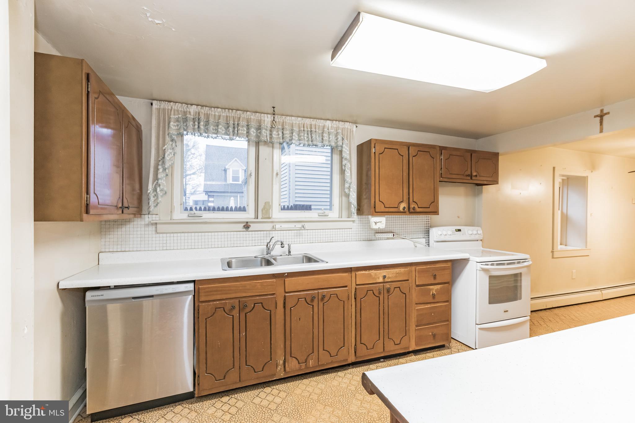 1119 Old Lancaster Road Berwyn, PA 19312 - Photo 7 of 20