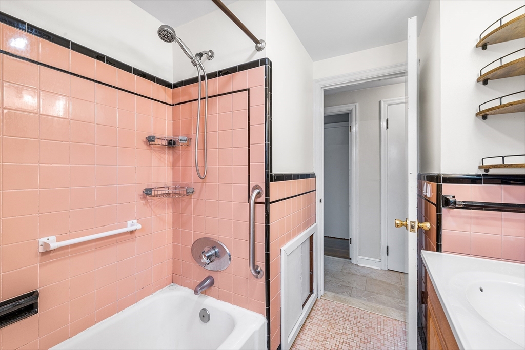 12 Atlantic Avenue Saugus, MA 01906 - Photo 18 of 42