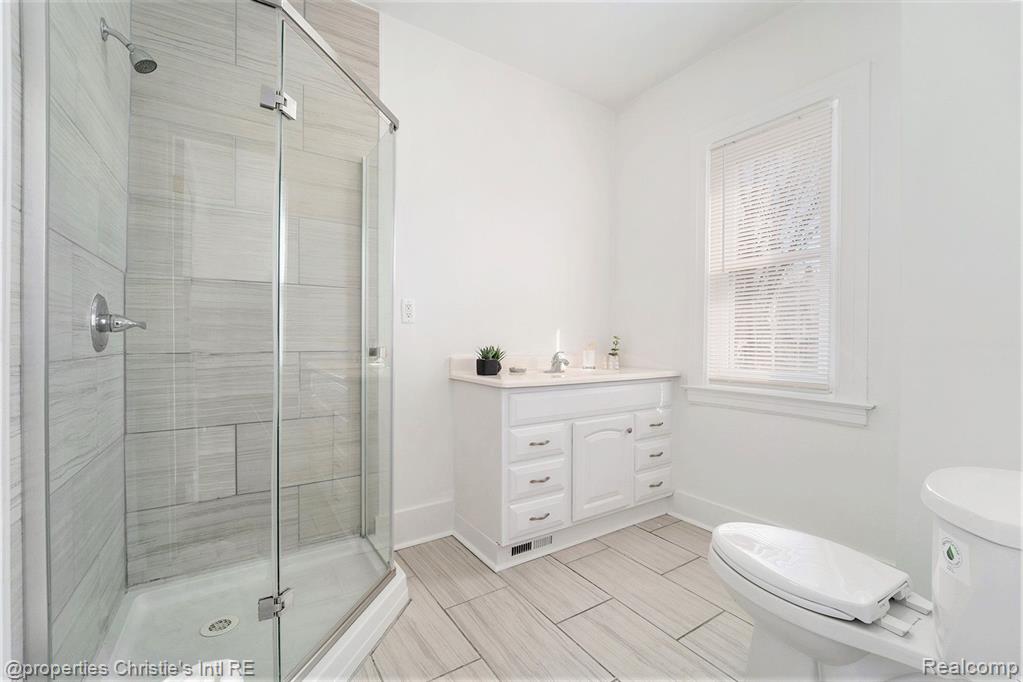 2067 Atkinson Street Detroit, MI 48206 - Photo 13 of 24