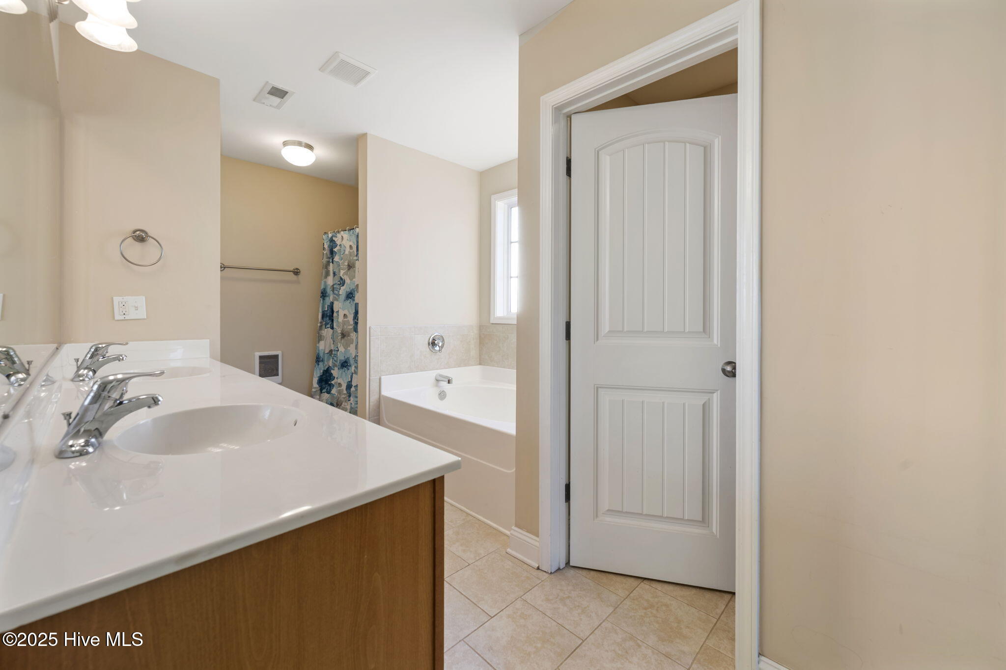 7072 Trailhead Road Leland, NC 28451 - Photo 23 of 35 19-web-or-mls-primary bath