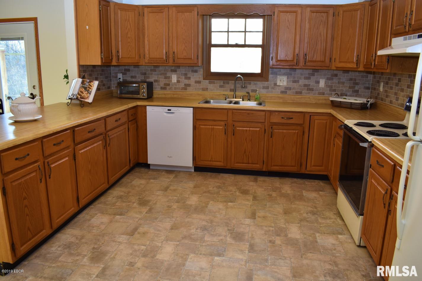 155 Lamb Road Carbondale, IL 62902 - Photo 19 of 50 Gallery Image 19