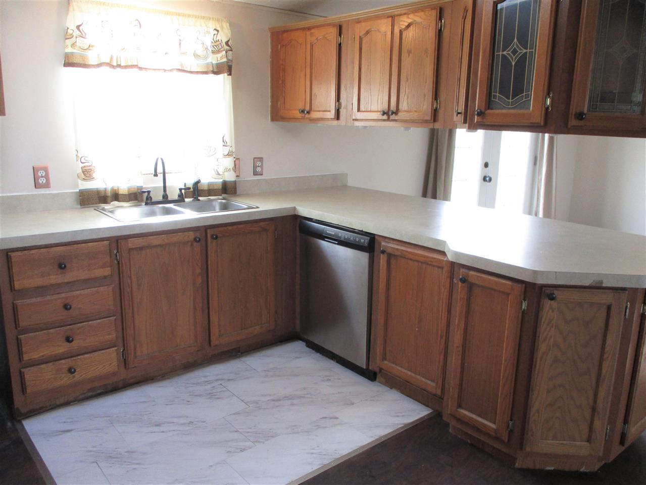 5848 East Hibbard Road Corunna, MI 48817 - Photo 4 of 32 50062288-3.JPG