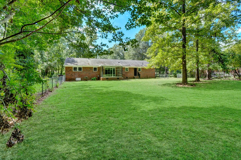 121 Valley Road Greenwood, SC 29646 - Photo 45 of 46 Gallery Image 45